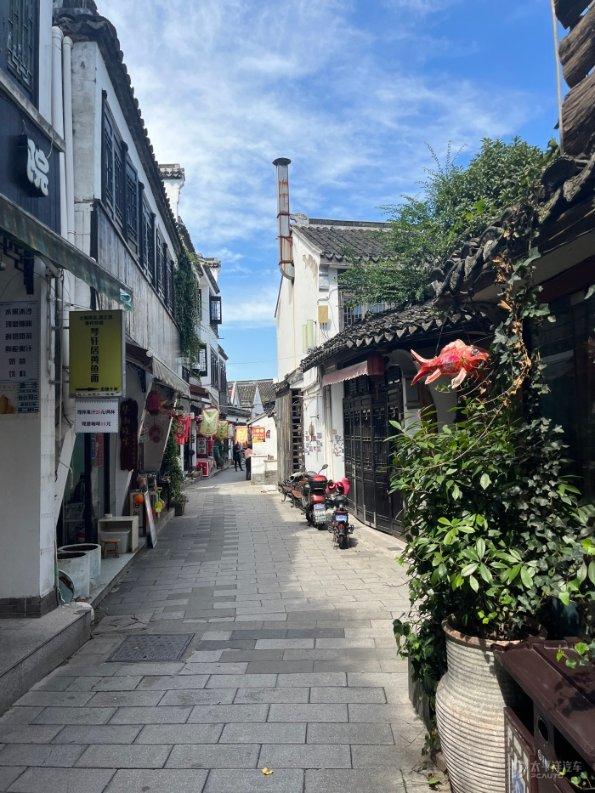 不丹最美公主：冰山脸不食人间烟火，一双丹凤眼，完美诠释东方美